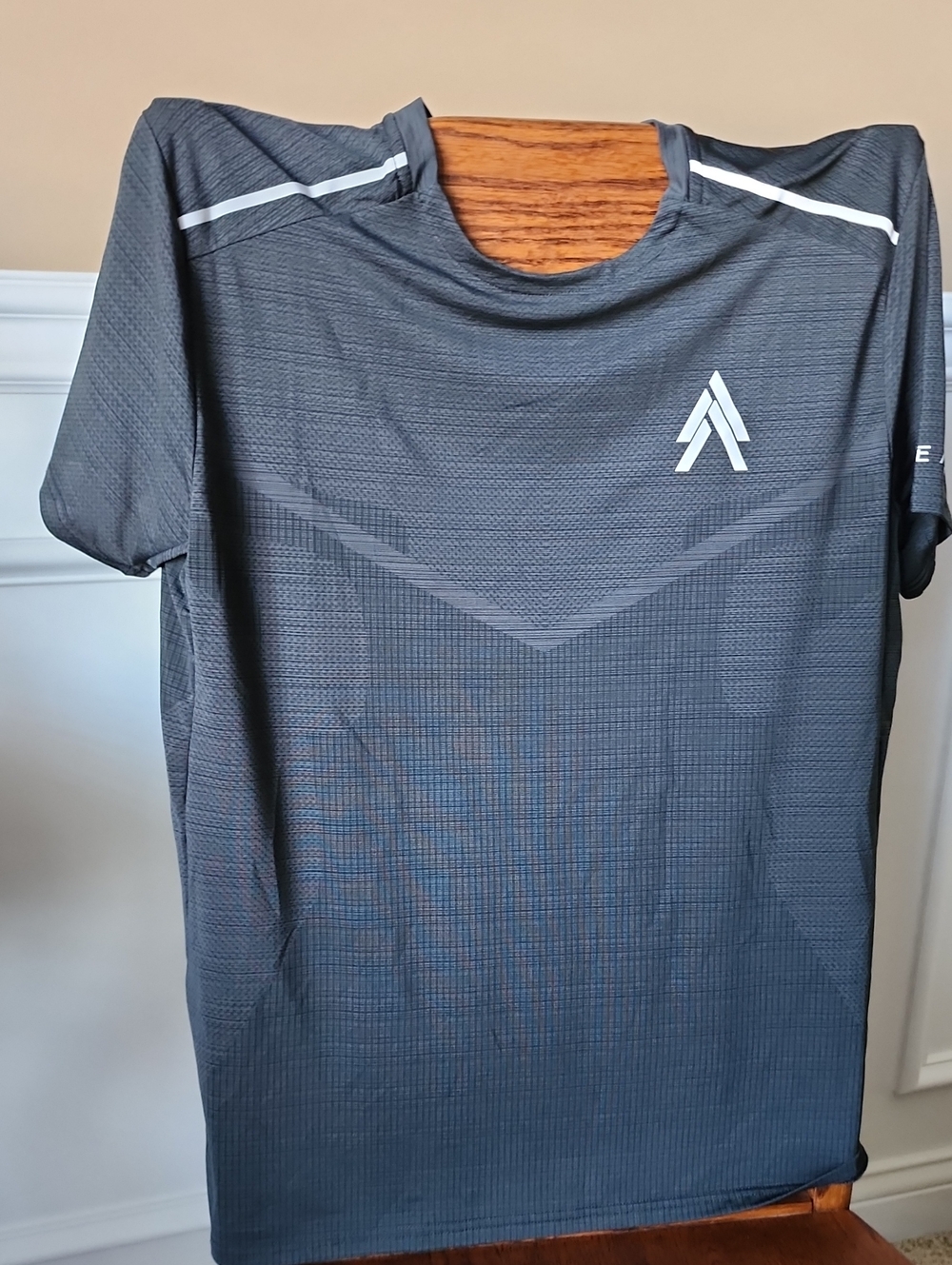 Men's Short-Sleeve Performance Tee Arrive Active in Charcoal Gray